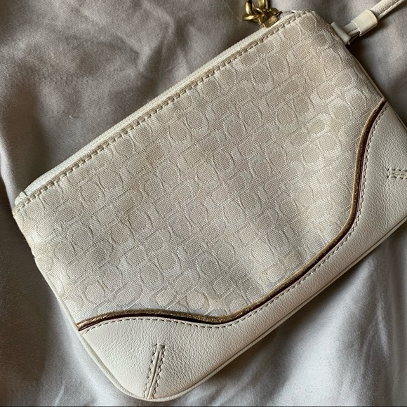 Coach Wristlet Ivory Leather Canvas Logo - Picture 2 of 5